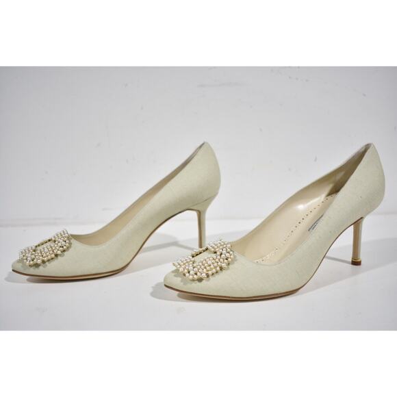Manolo Blahnik Hangisi 70 Oatmeal Linen Pearl Jewel Buckle Low Heel Pump 39.5 - Picture 12 of 12